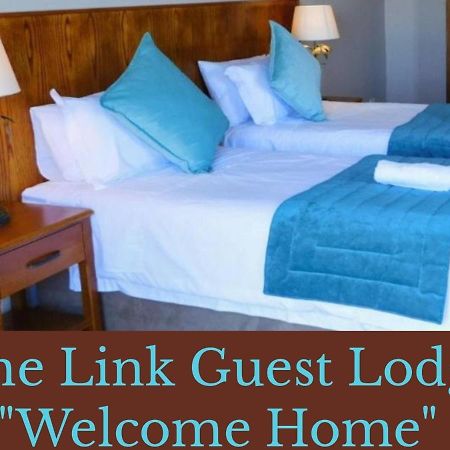 The Link Guest Lodge Kempton Park Esterno foto